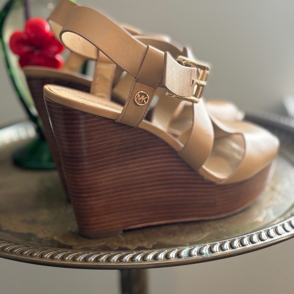 Michael Kors tan wedge sandals size 6.5